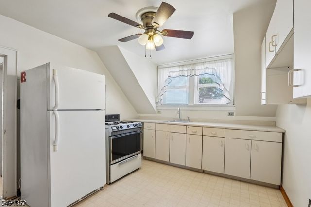 803 Devon St, Kearny Town, NJ 07032