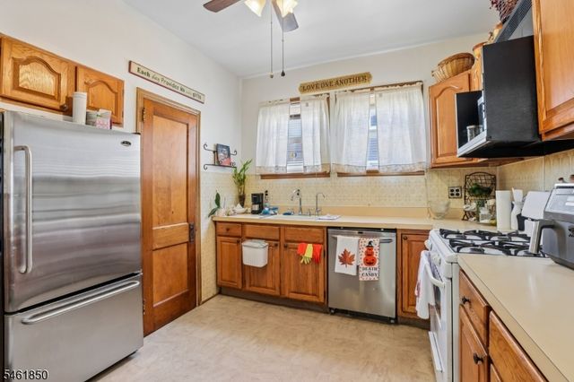 803 Devon St, Kearny Town, NJ 07032