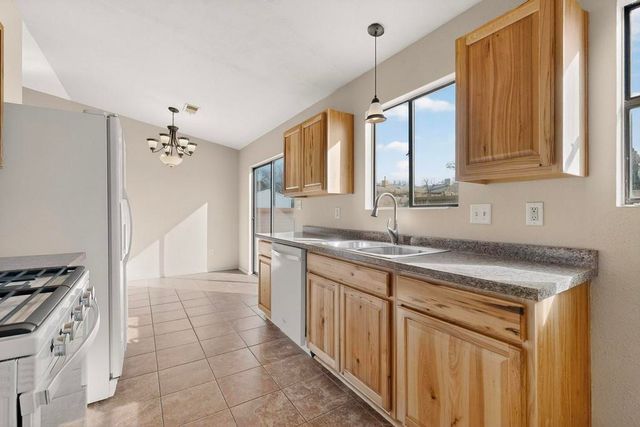 480 Chippewa Drive SW, Rio Rancho, NM 87124