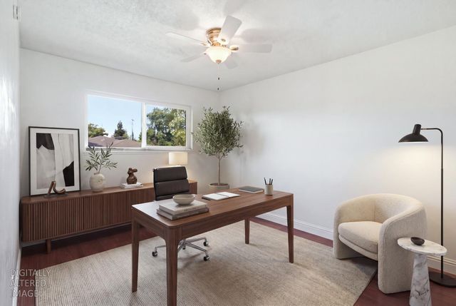 5000 Crestview Dr, Carmichael, CA 95608