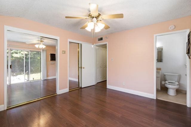 5000 Crestview Dr, Carmichael, CA 95608