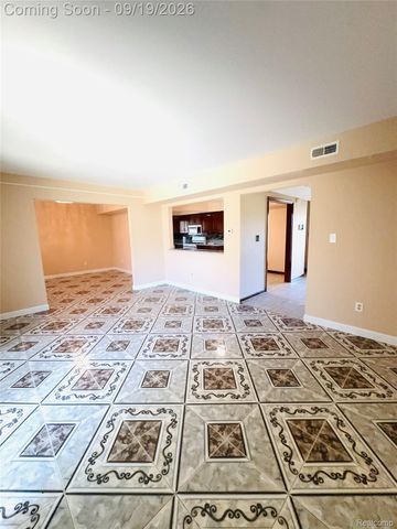36125 Beverly Drive, Sterling Heights, MI 48310