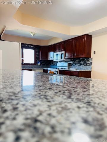 36125 Beverly Drive, Sterling Heights, MI 48310
