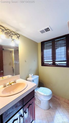 36125 Beverly Drive, Sterling Heights, MI 48310