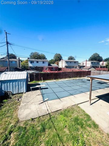 36125 Beverly Drive, Sterling Heights, MI 48310