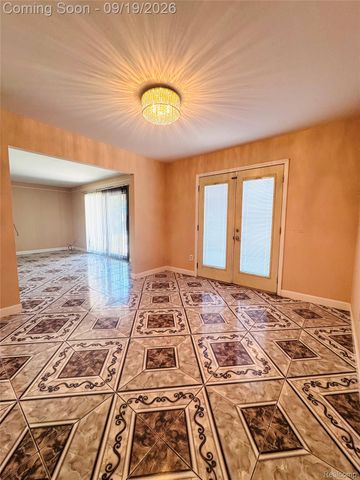 36125 Beverly Drive, Sterling Heights, MI 48310