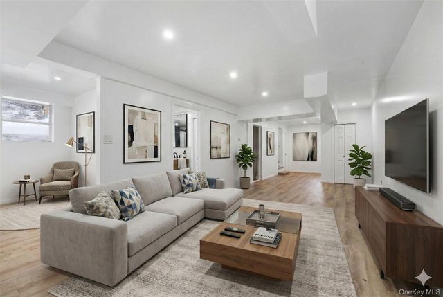 31 Hudson Street, Chester, NY 10918