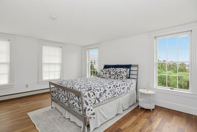 2 North Road, East Kingston, NH 03827