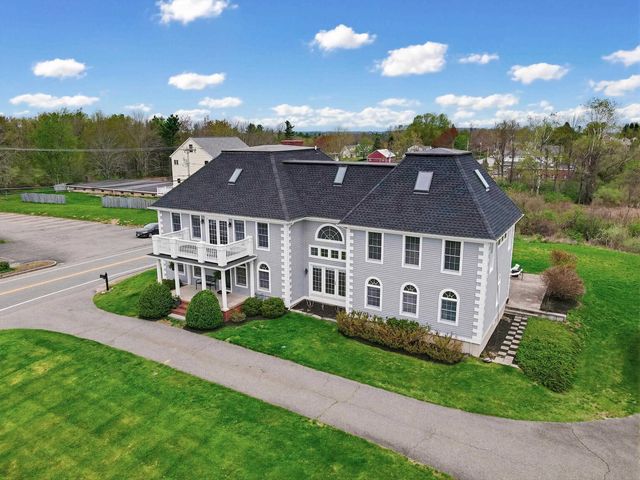 2 North Road, East Kingston, NH 03827