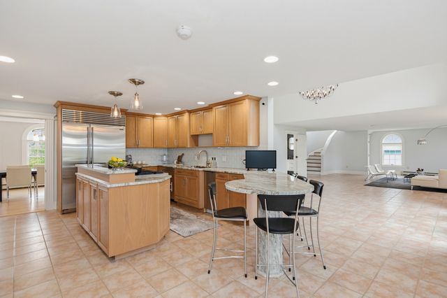2 North Road, East Kingston, NH 03827