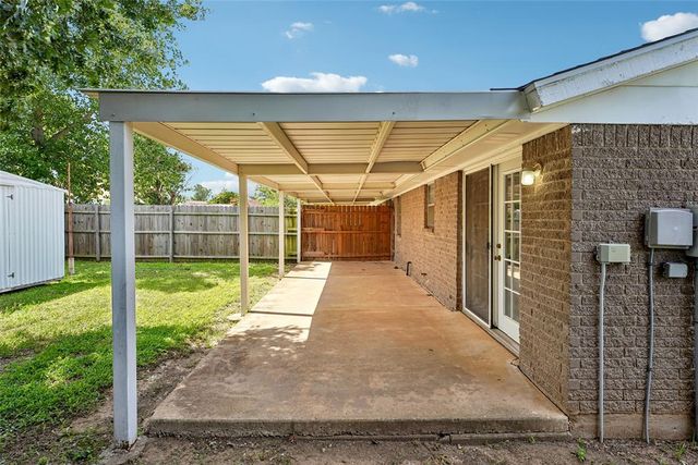 8404 S Brookline Avenue, Oklahoma City, OK 73159