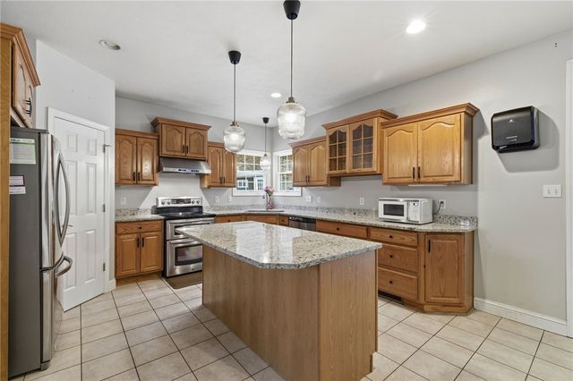 5016 Grove Ct, Jefferson Hills, PA 15025