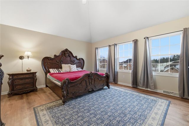 5016 Grove Ct, Jefferson Hills, PA 15025