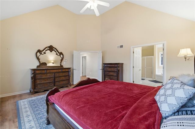 5016 Grove Ct, Jefferson Hills, PA 15025