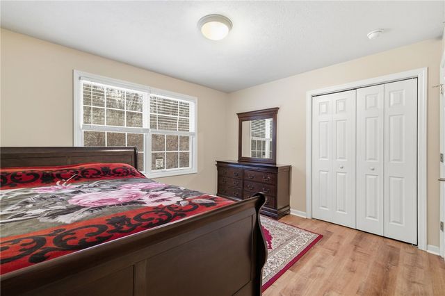 5016 Grove Ct, Jefferson Hills, PA 15025