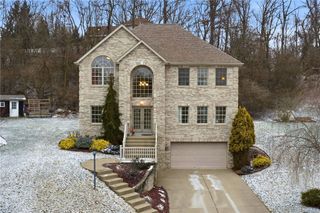 5016 Grove Ct, Jefferson Hills, PA 15025