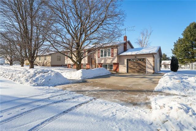 711 S Wisconsin Street, Fall Creek, WI 54742