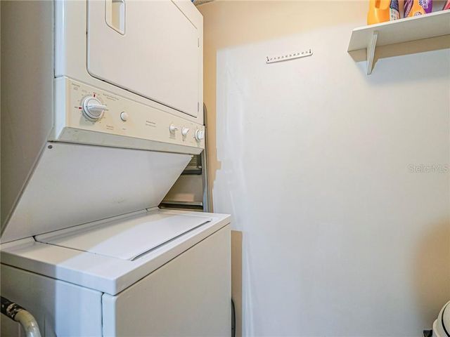 1640 N 42ND CIRCLE 206, Vero Beach, FL 32967