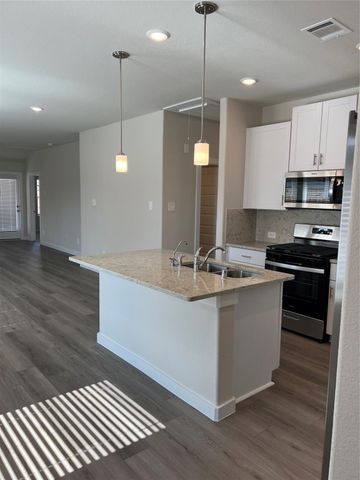 9469 Herons Preserve, Conroe, TX 77385