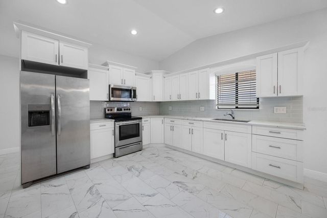 12413 HIDDEN BROOK DRIVE 11, Tampa, FL 33624