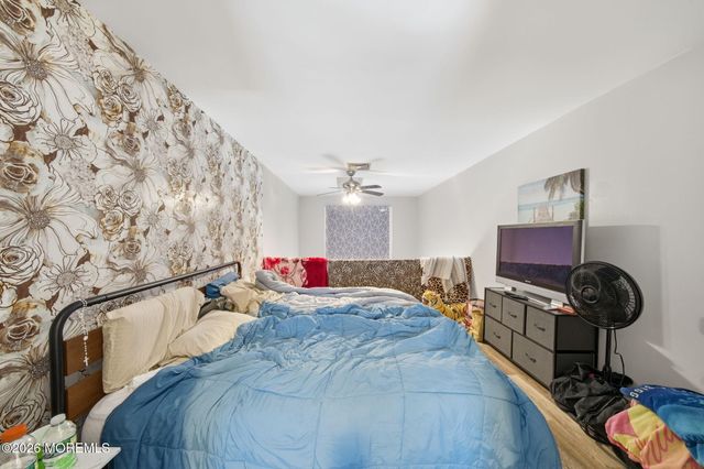 53 Queens Way, Englishtown, NJ 07726