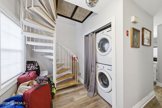 53 Queens Way, Englishtown, NJ 07726