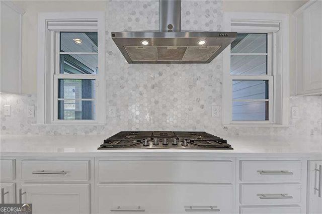 860 Stonehill Lane, Atlanta, GA 30324
