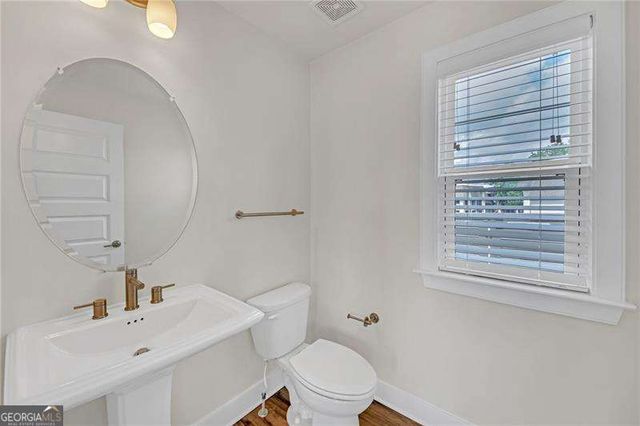 860 Stonehill Lane, Atlanta, GA 30324