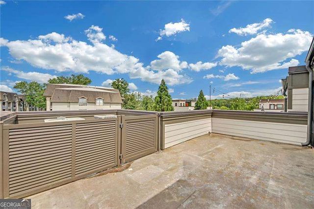 860 Stonehill Lane, Atlanta, GA 30324
