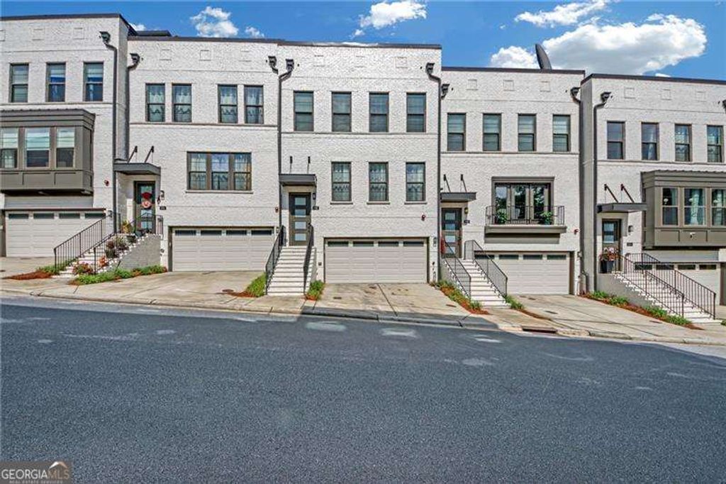 860 Stonehill Lane, Atlanta, GA 30324