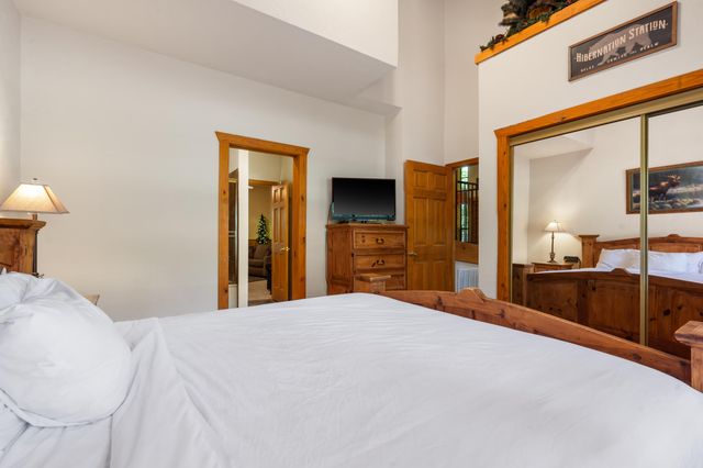 238 Oakridge Road, Branson, MO 65616