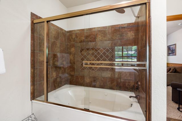 238 Oakridge Road, Branson, MO 65616