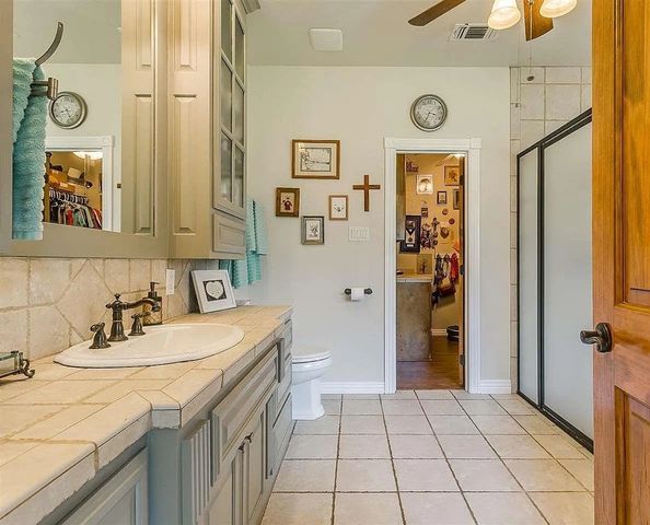 499 Ford Road, Bowie, TX 76230
