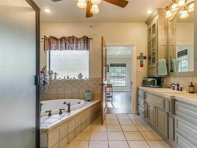 499 Ford Road, Bowie, TX 76230