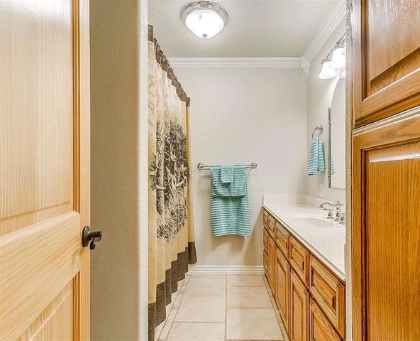 499 Ford Road, Bowie, TX 76230