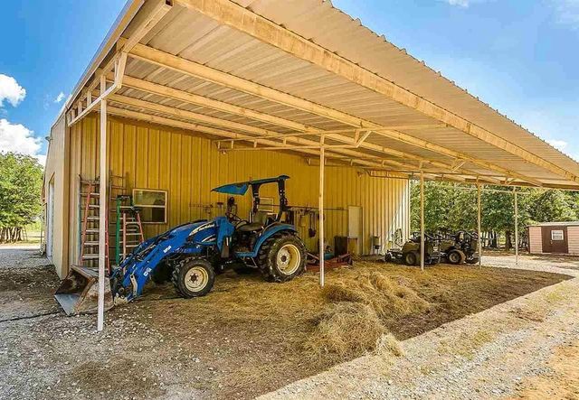 499 Ford Road, Bowie, TX 76230