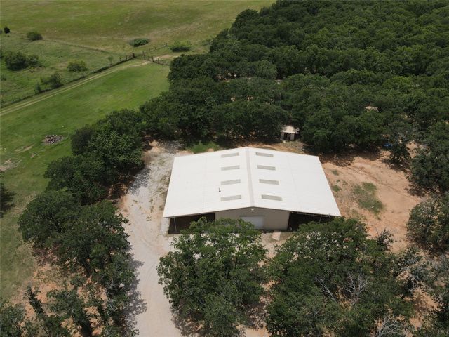 499 Ford Road, Bowie, TX 76230
