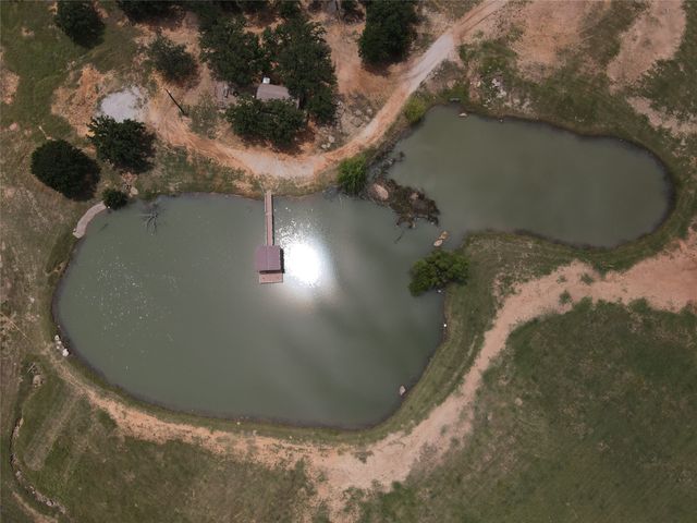 499 Ford Road, Bowie, TX 76230