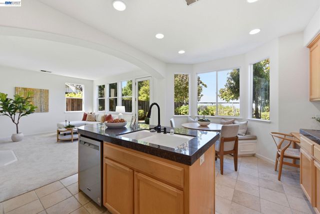 19475 Buren Pl, Castro Valley, CA 94552