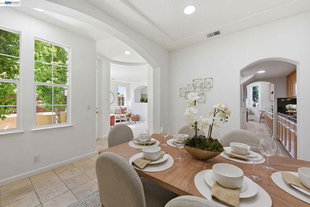 19475 Buren Pl, Castro Valley, CA 94552