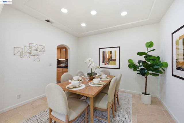 19475 Buren Pl, Castro Valley, CA 94552
