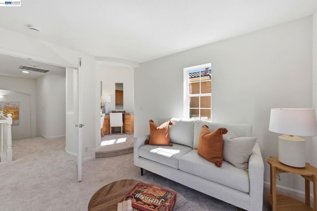 19475 Buren Pl, Castro Valley, CA 94552