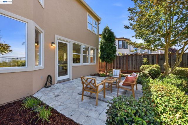 19475 Buren Pl, Castro Valley, CA 94552