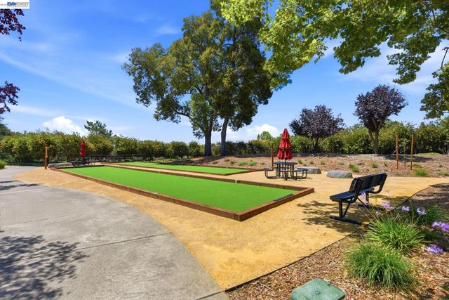 19475 Buren Pl, Castro Valley, CA 94552