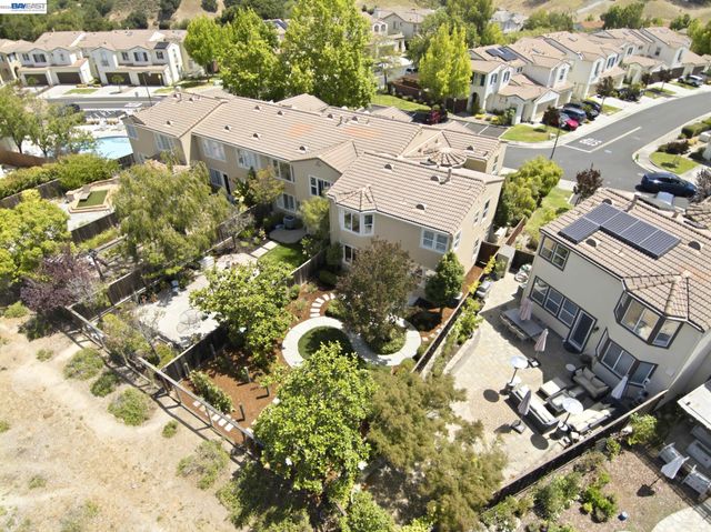 19475 Buren Pl, Castro Valley, CA 94552