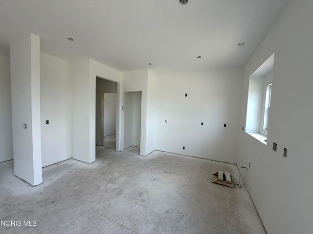 5051 Magnolia Drive, Oregon, OH 43616