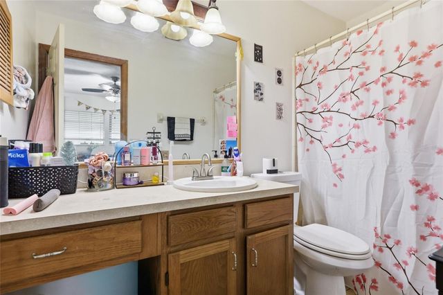 913 SW 57TH DRIVE, Gainesville, FL 32607