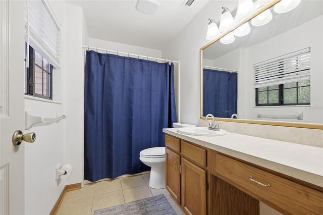 913 SW 57TH DRIVE, Gainesville, FL 32607