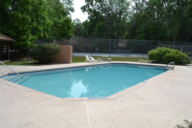 913 SW 57TH DRIVE, Gainesville, FL 32607