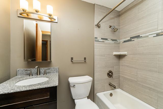 101 Conner Circle SW, Rochester, MN 55902